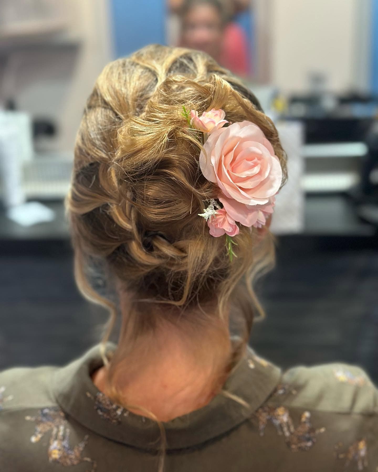 Coupe homme classique avec finition au rasoir — coiffeur Seneffe